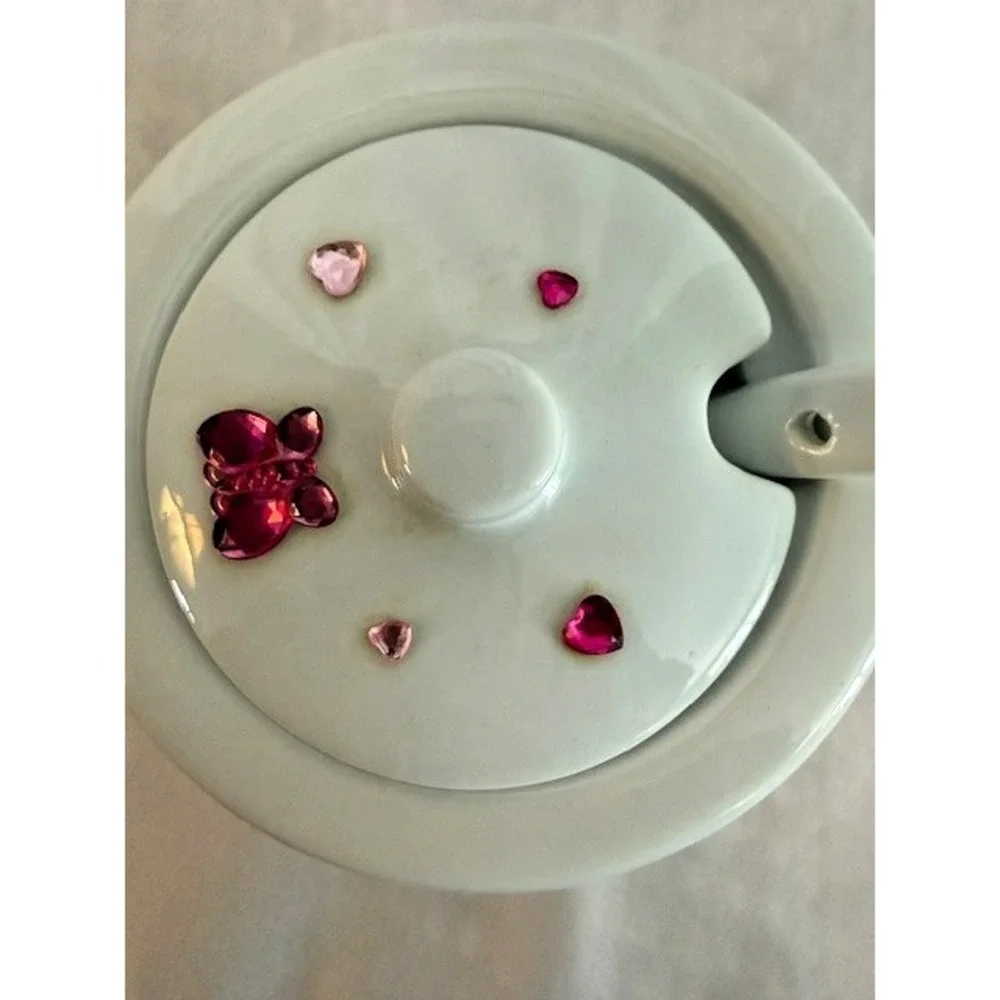 Crate & Barrel Ceramic Sugar Bowl w/ Lid & Spoon - White Red Lettering